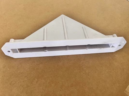 形状の構造結合のための角型板のドーベル 橋の建設