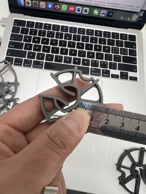 高品質のPPユニバーサルリバーホイールスペーサー プラスチックリバーチェアスペーサー コンクリート用