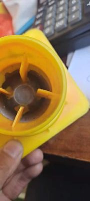 黄色い正方形の構造のための上のRebarの蓋カバー