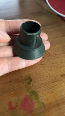 D18 プラスチック型枠 テーパーエンドピース シーリングコーン PVC Zバー コーン